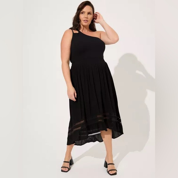 torrid Dresses & Skirts - Torrid Black Maxi Crinkle Gauze Hi-Low Skirt Sz 3